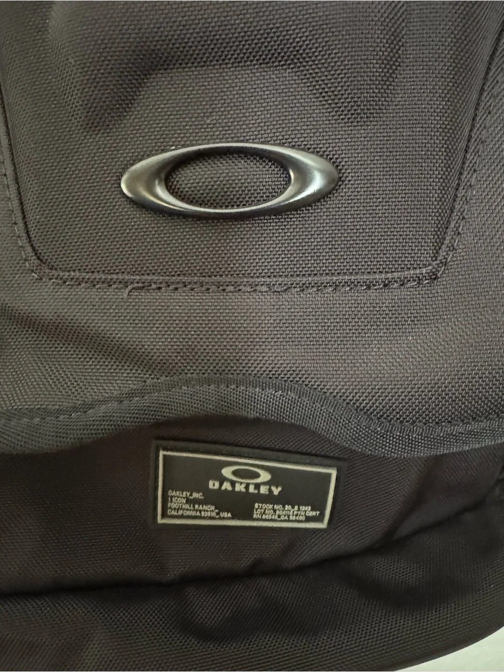 Oakley Men's Black Tactical Backpack - Durable Everyday Carry